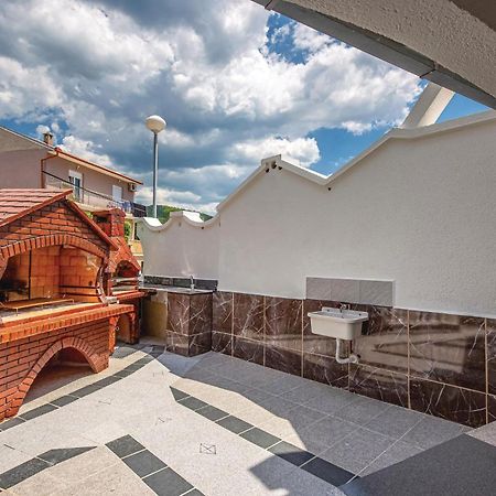 Stunning Apartment In Crikvenica With Wifi מראה חיצוני תמונה