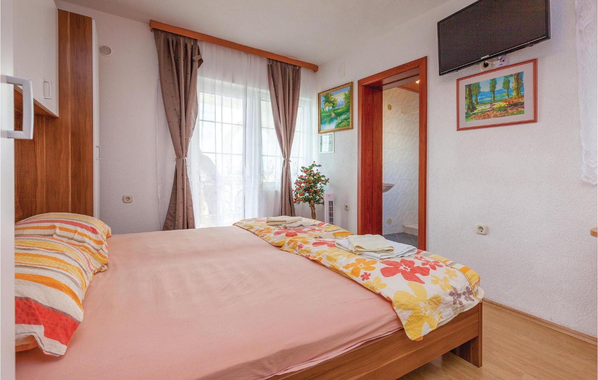 Stunning Apartment In Crikvenica With Wifi מראה חיצוני תמונה