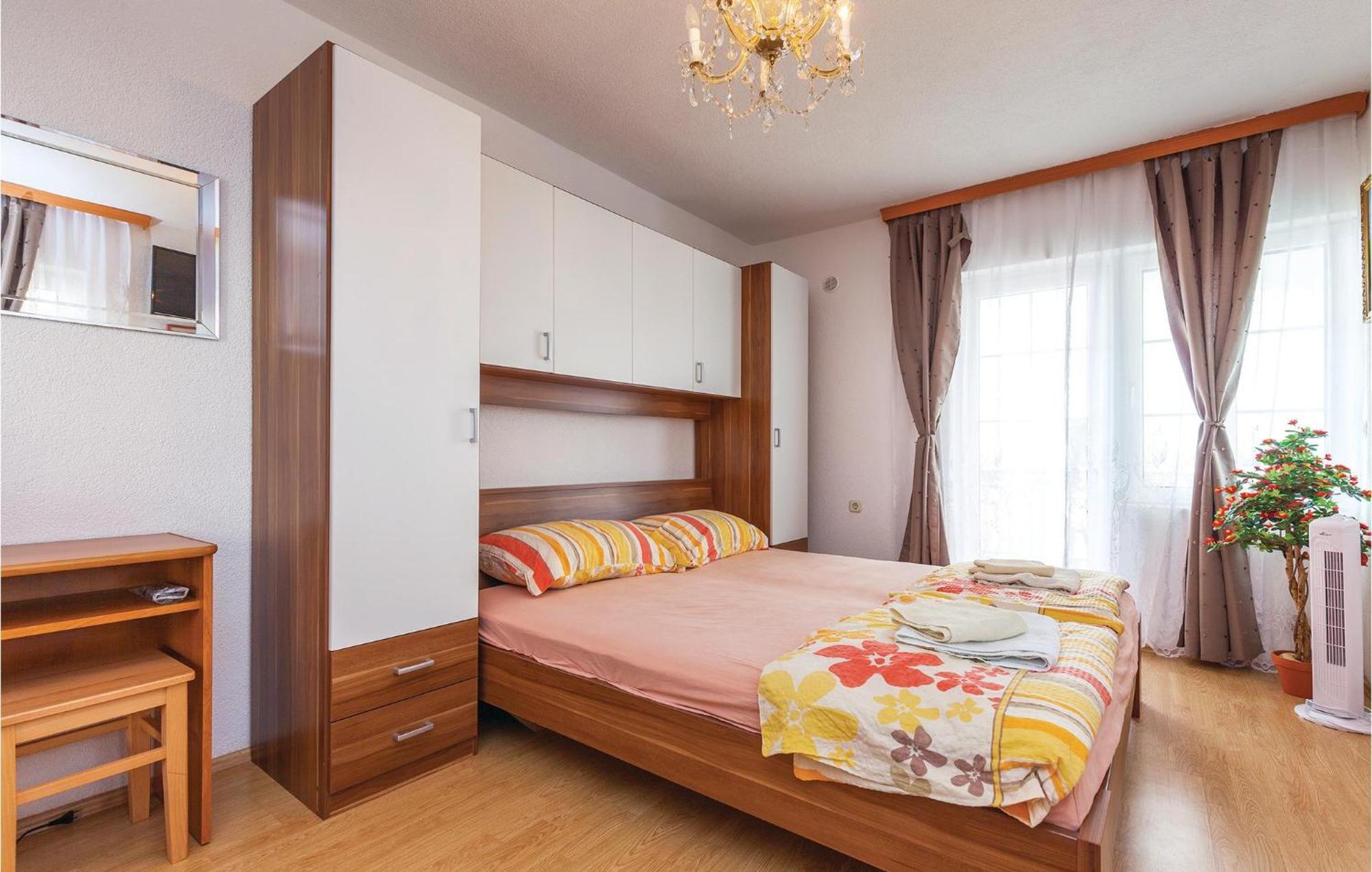 Stunning Apartment In Crikvenica With Wifi מראה חיצוני תמונה
