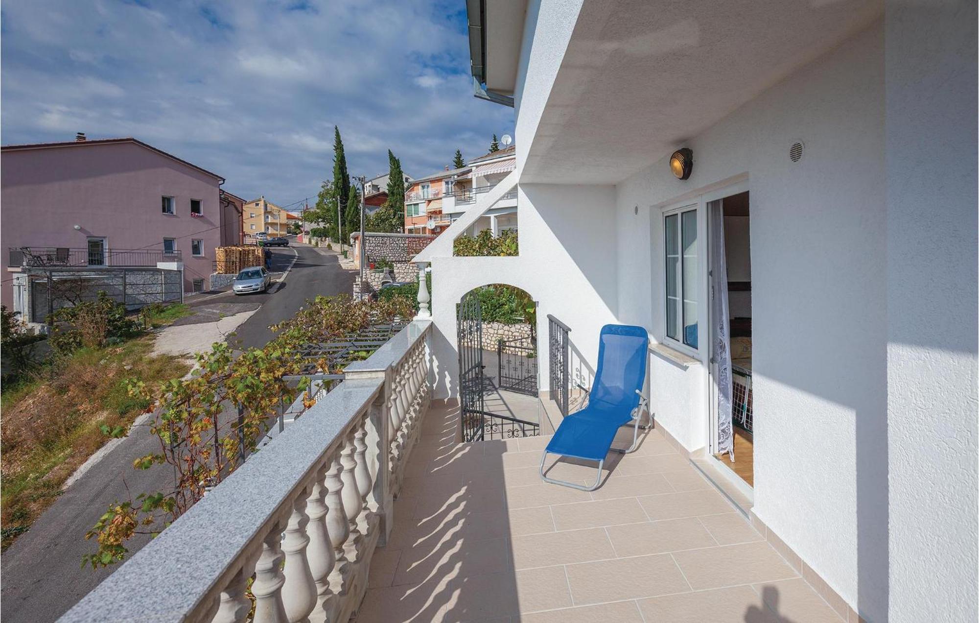 Stunning Apartment In Crikvenica With Wifi מראה חיצוני תמונה