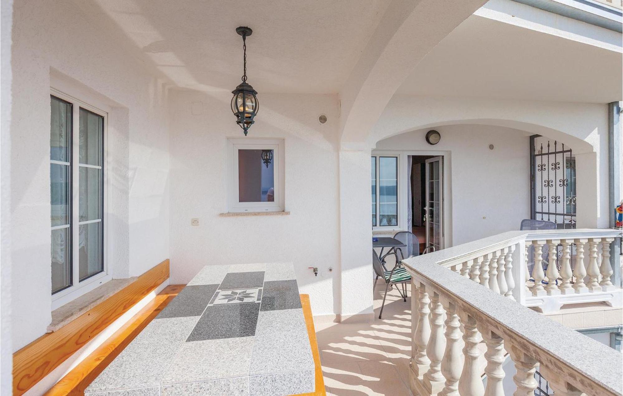 Stunning Apartment In Crikvenica With Wifi מראה חיצוני תמונה