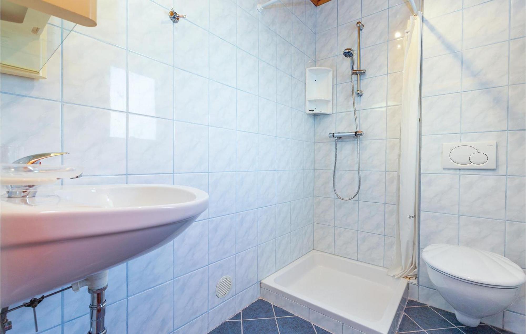 Stunning Apartment In Crikvenica With Wifi מראה חיצוני תמונה