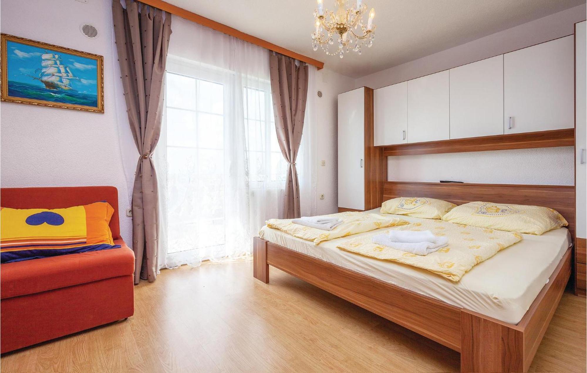 Stunning Apartment In Crikvenica With Wifi מראה חיצוני תמונה